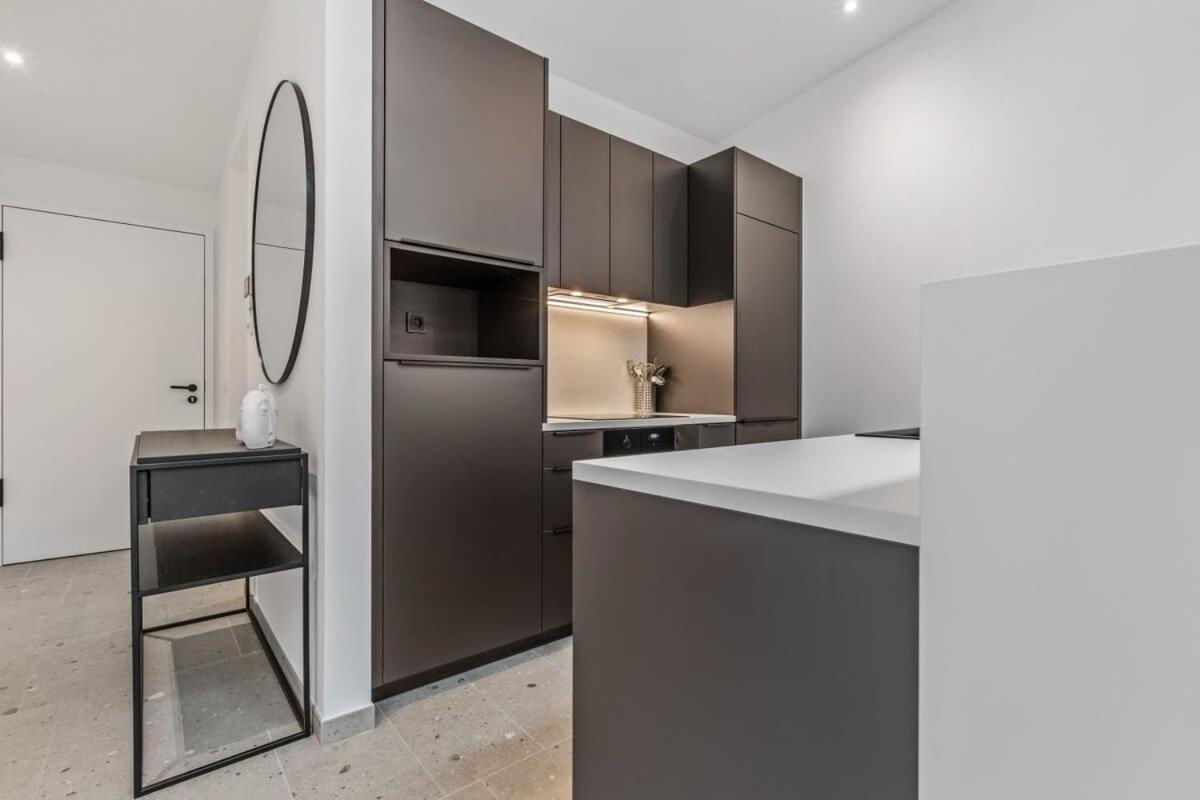 Luxurious 2Br Apt With Balcony In Luxembourg Appartement Buitenkant foto